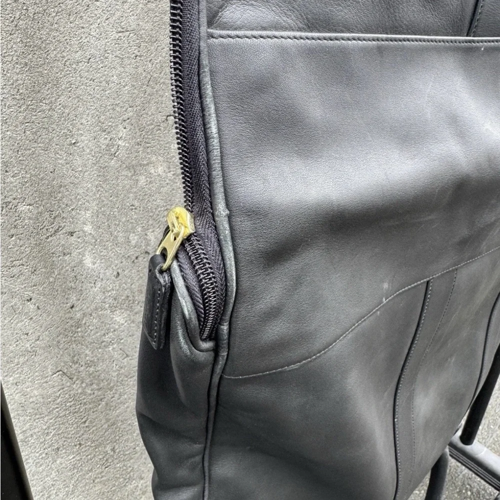 Coach leather garment bag ( MGM GRAND ) - Picture 4 of 10